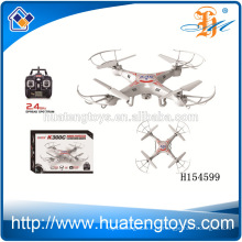 Новый продукт 2.4G 4CH 6-осный RC UFO со световой четырехместной камерой H154599